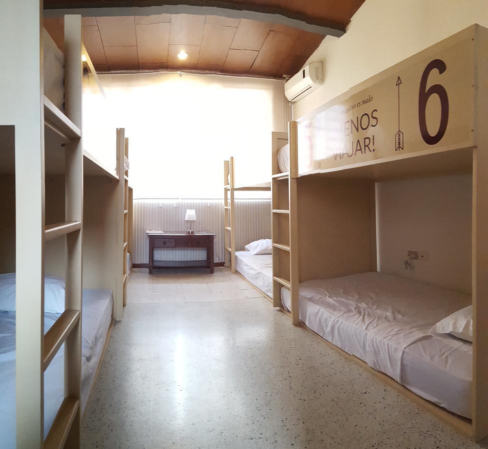 Hostal San Benito San Salvador Ngoại thất bức ảnh