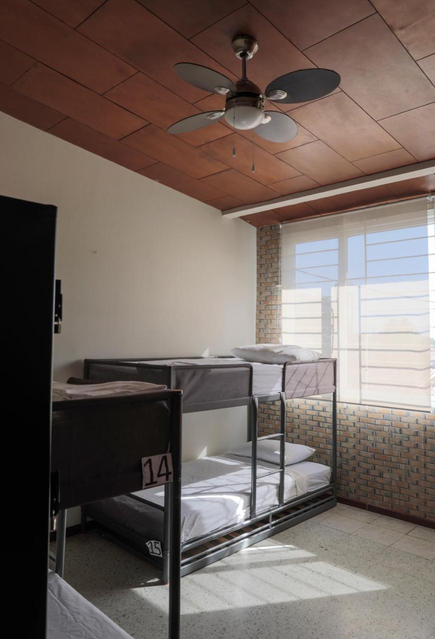 Hostal San Benito San Salvador Ngoại thất bức ảnh