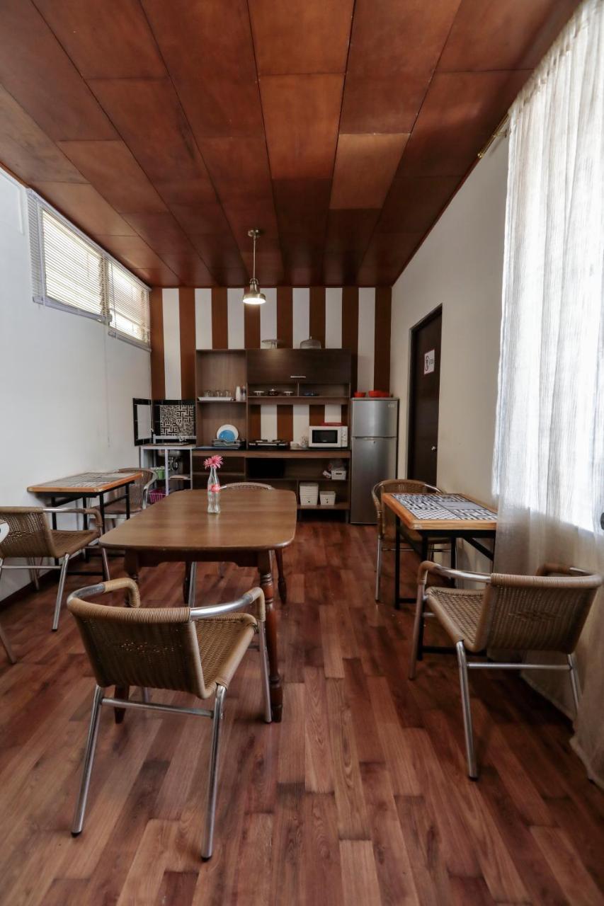 Hostal San Benito San Salvador Ngoại thất bức ảnh