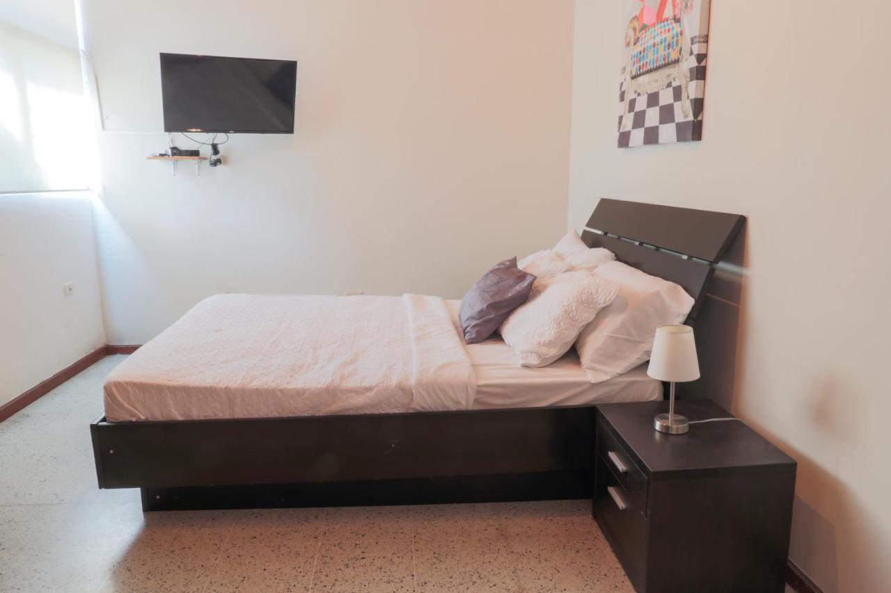 Hostal San Benito San Salvador Ngoại thất bức ảnh